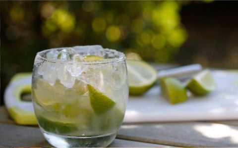 Caipiroska Recipe: Easy Vodka Lime Cocktail