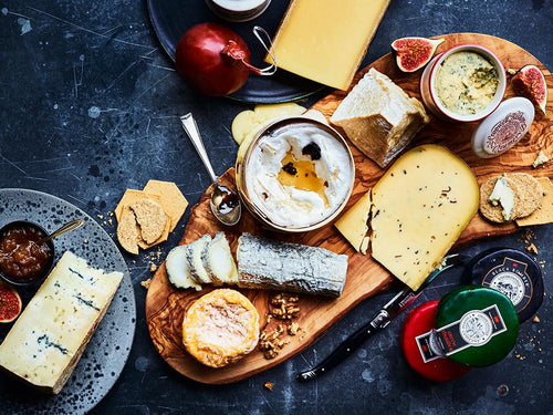 How to Pick the Perfect Cheese Hamper