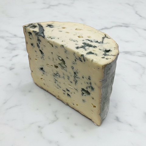 Fourme d'Ambert, +/-500g Une Normande a Londresfine food specialist