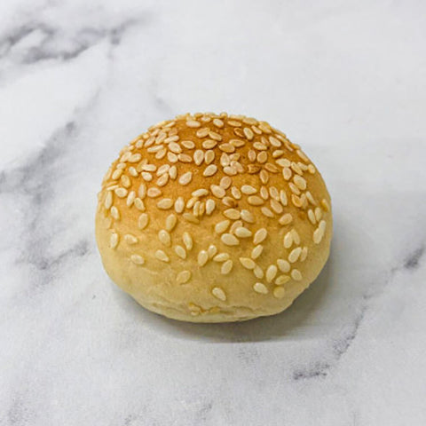 Mini Vegan Sesame Burger Buns (+/-5cm), from Frozen, x 50 Park Bakery Miniatures VEG-SES-0611-148