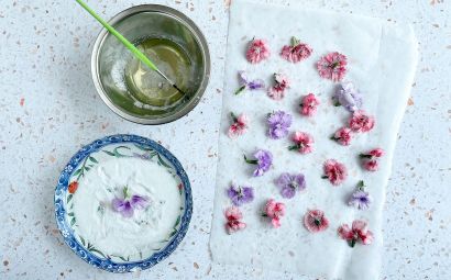 Crystallised Dianthus Flowers 