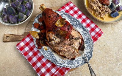 Harissa Marinated Suckling Pig Shoulder with Vitelotte Purple Potatoes 