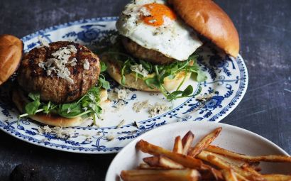 Veal and Truffle Burger with Oven Truffle Chips 