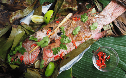 Thai Red Curry Snapper in Banana Leaf 